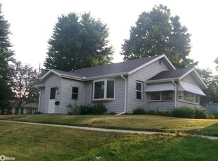 505 N Pine St, Creston, IA 50801