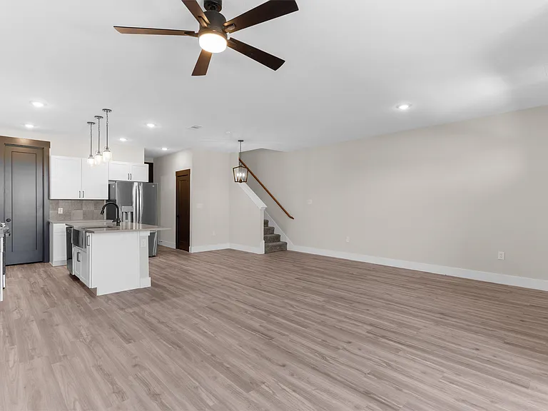 1658 Palladio Loop — Photo 4