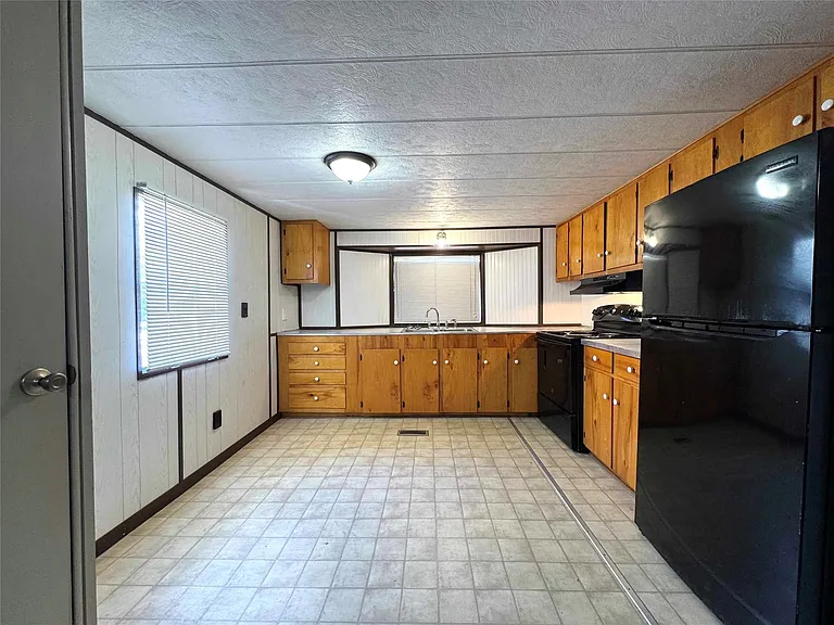 1718 W Dumble St #14 — Photo 2