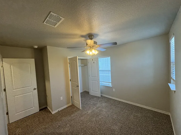 720 Westfield Blvd — Photo 11