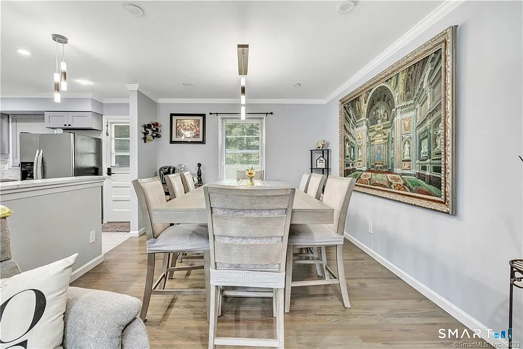 3 bed, 2.5 bath, 1746 sqft, $4,000 — Photo 4