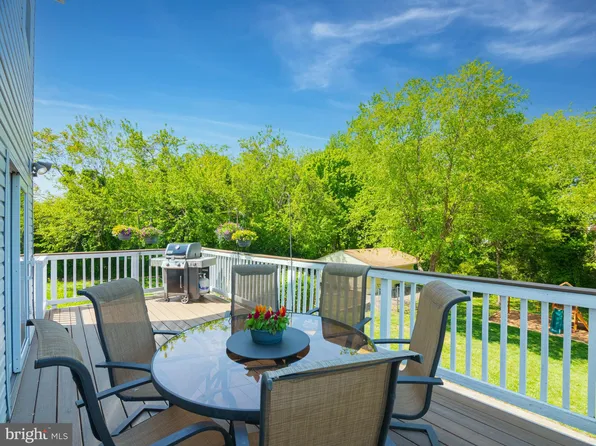 3308 Clayborne Ave, Alexandria, VA 22306