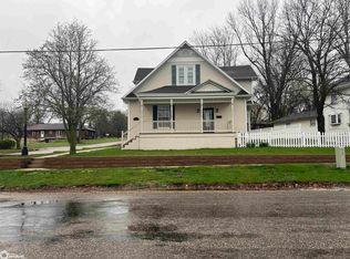 610 S 6th St, Warsaw, IL 62379