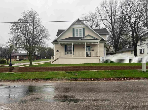 610 S 6th St, Warsaw, IL 62379