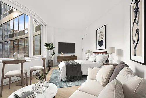 86 Fleet Pl Photo 1