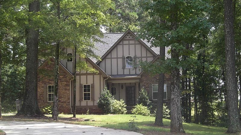 1st image of 1010 Forest Hts