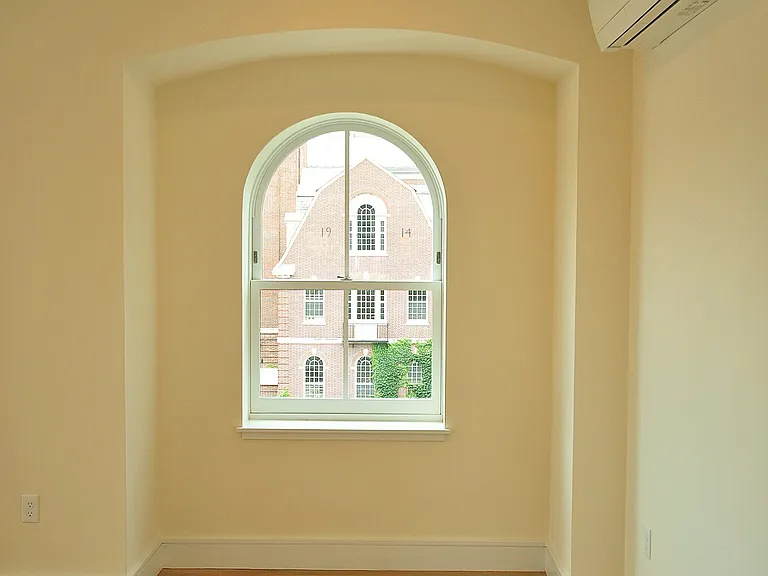 877 Beacon St #5A — Photo 9