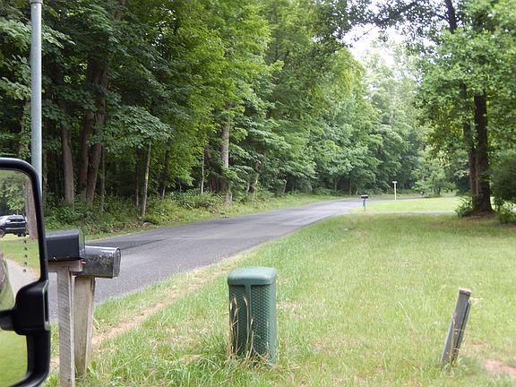 5th image of 43 Cody Ln