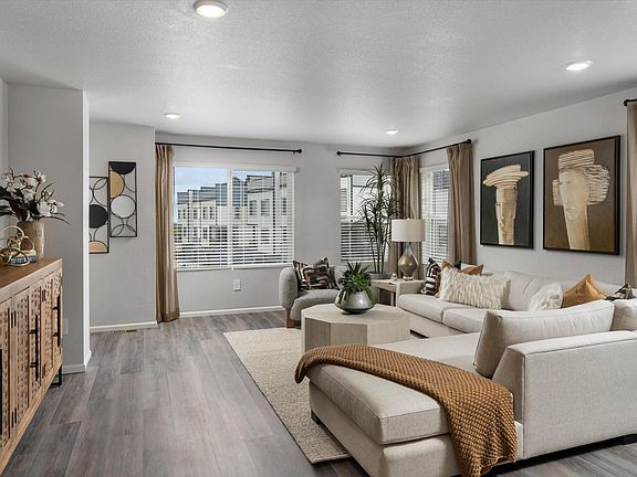 Lliving Room