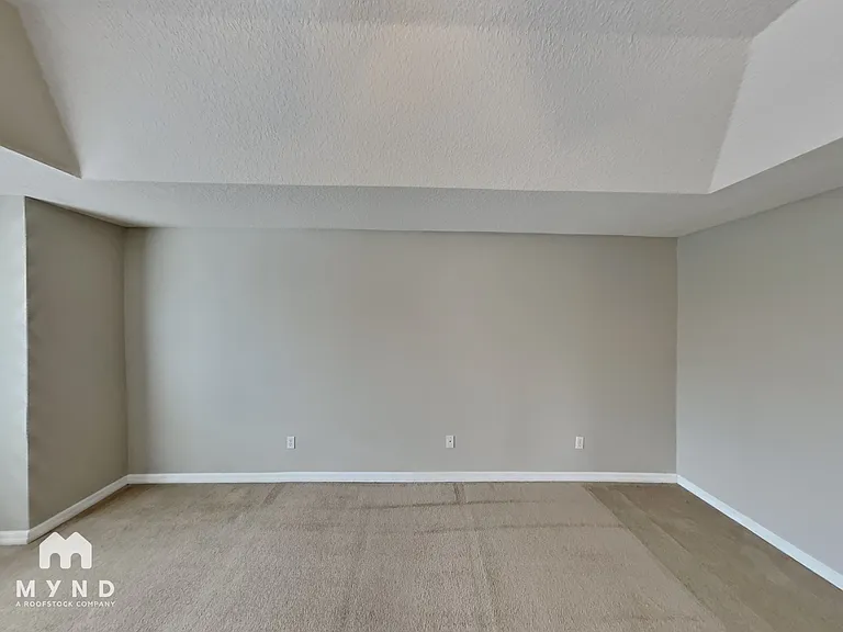 1460 Travertine Ter — Photo 8