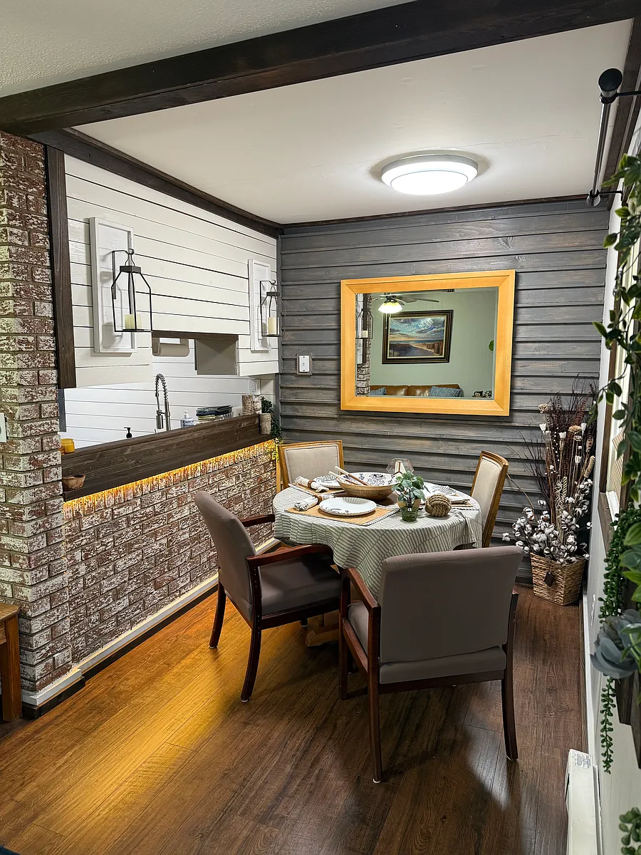 Building Photo - 3821 Saint Johns Ave #5