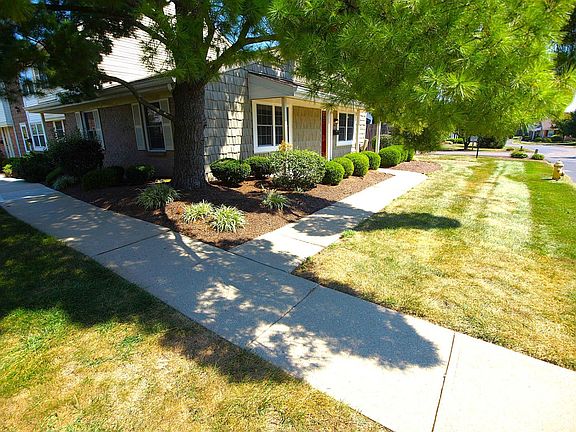 2nd image of 3370 Amberway Ct