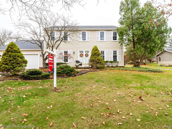 787 Springfield Dr, Northville, MI 48167