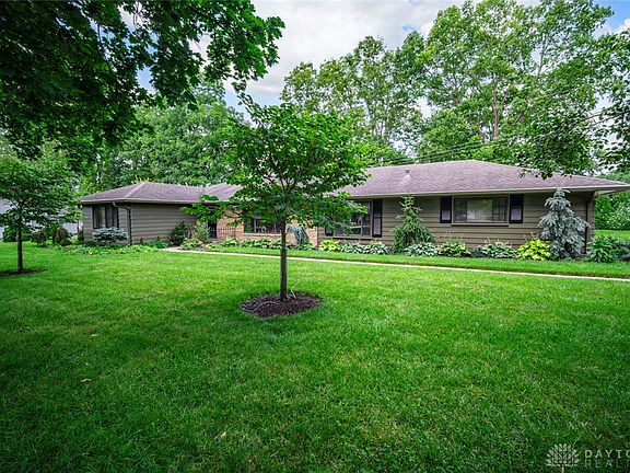 3rd image of 5693 Paddington Rd