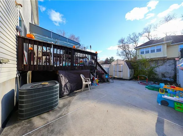 20a Buel Avenue image 23 of 30