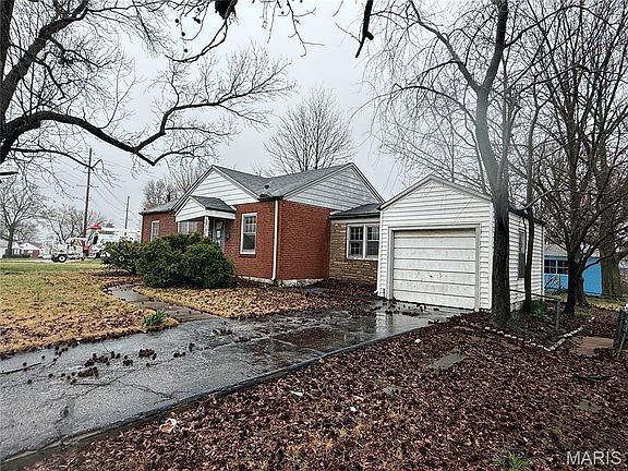 2nd image of 3636 Ashby Rd