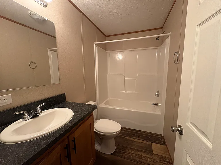 75 Mansfield Dr — Photo 7