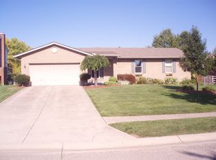 360 Charleton Ct, Fairfield, OH 45011
