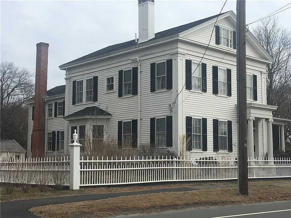 1st image of 115 W Main St