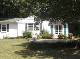 6 Fair Oaks Pl, Jackson, TN 38305