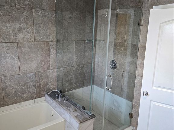 5th image of 3940 W 60th St