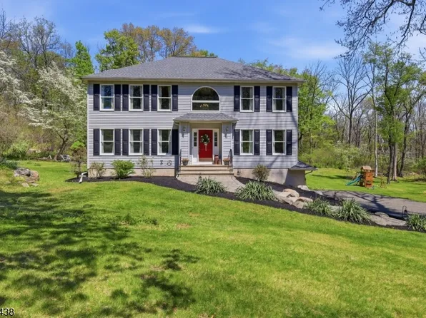 11 Victoria Crossing Rd, Knowlton Twp., NJ 07832