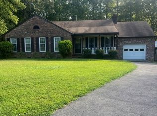3021 Sand Hills Dr, Chester, VA 23831