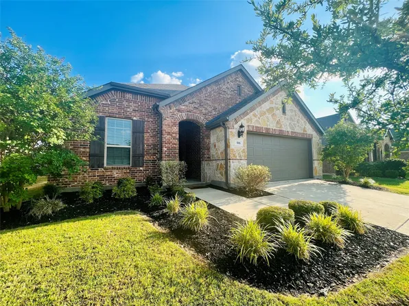 916 Water Garden Cir, Little Elm, TX 75068