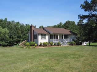 102 Poplar Hill Dr, Farmville, VA 23901