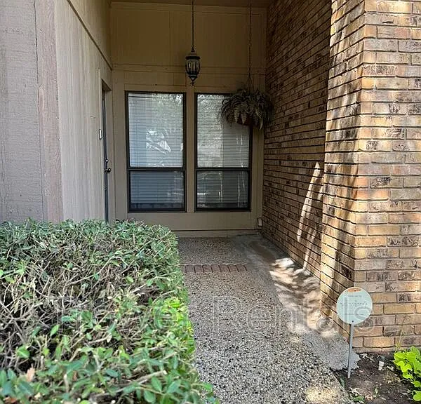 1227 French Ave — Photo 2
