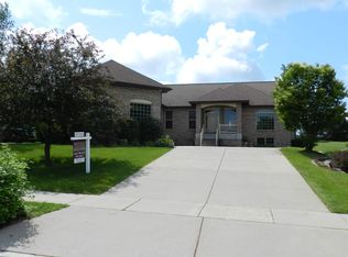 9617 Shadow Wood Dr, Verona, WI 53593