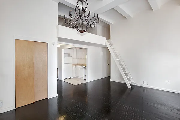 Rented by Nest Seekers International | media 13