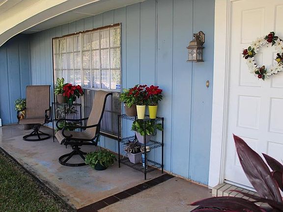4th image of 12218 Meadowbrook Ln