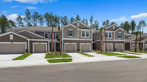 3 bed, 2.5 bath, 1722 sqft, $1,950 — Photo 4