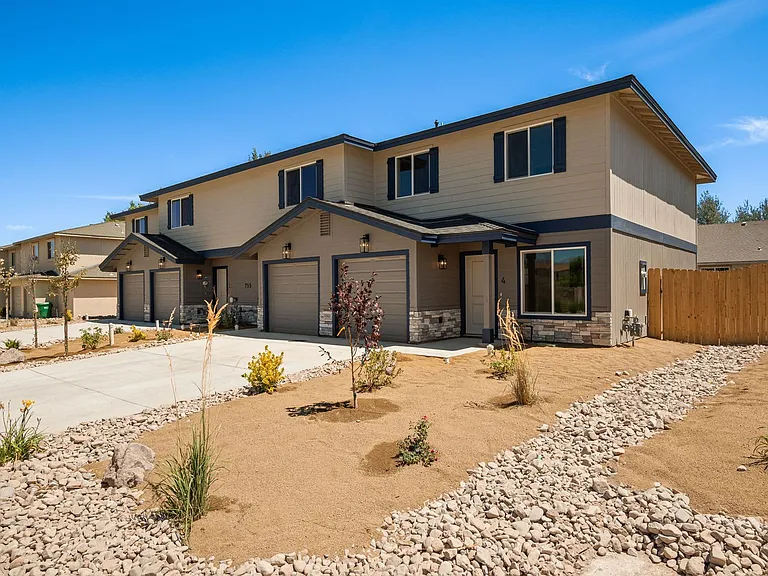 Starlite Homes LLC - 785 — Photo 3