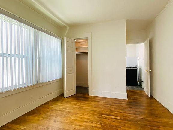 3rd image of 117 Paloma Ave #11374764