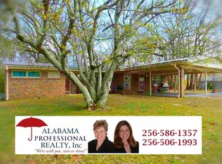 604 5th St NE, Arab, AL 35016