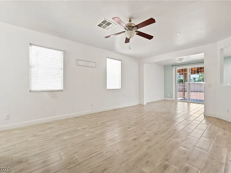 9293 Palmetto Park Ct — Photo 3
