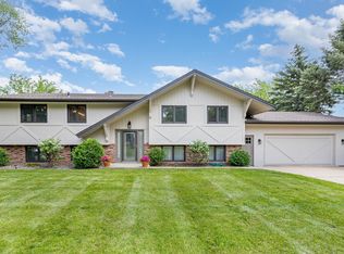 10033 Johnson Ave S, Bloomington, MN 55437