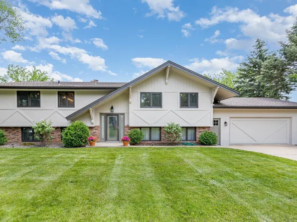 10033 Johnson Ave S, Bloomington, MN 55437
