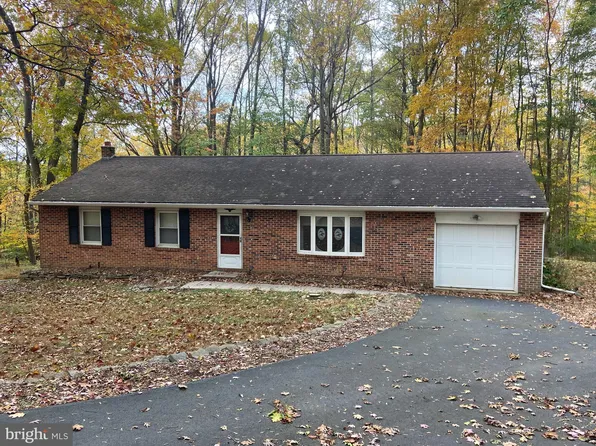 60 Carlin Dr, East Fallowfield, PA 19320