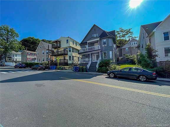 5th image of 272 Willow St #1A
