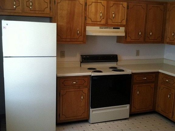 2nd image of 1700 Baltimore Dr