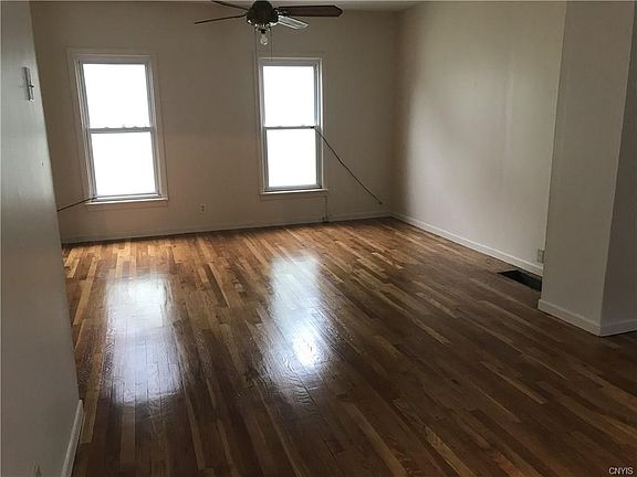 4th image of 322 Beecher St #1