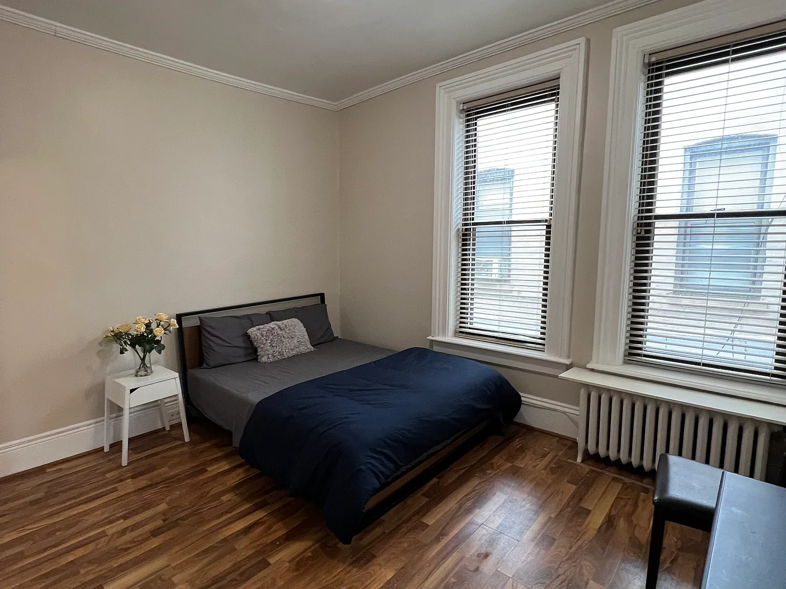 2 bed, 1000 sqft, $2,500 — Photo 4
