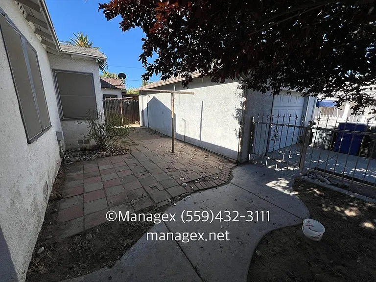 1495 N Safford Ave — Photo 18