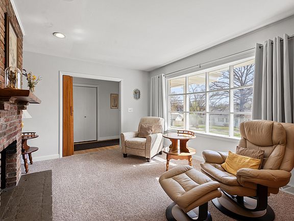 4th image of 120 Ronameki Dr