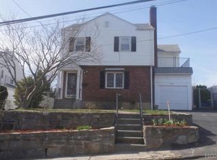 11 Croydon Rd, Yonkers, NY 10710