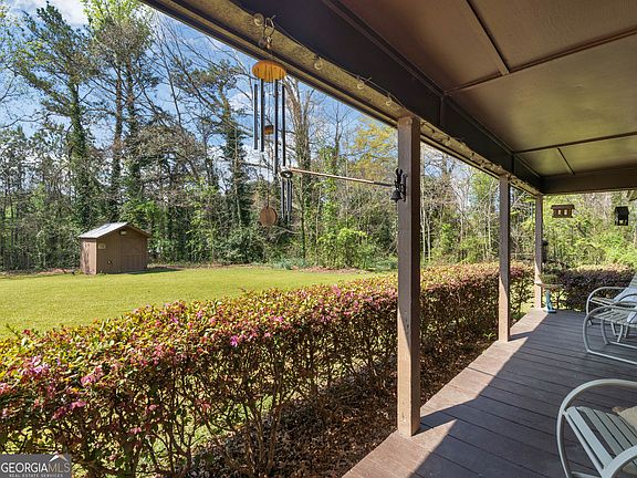 4th image of 2037 Hampton Locust Grove Rd
