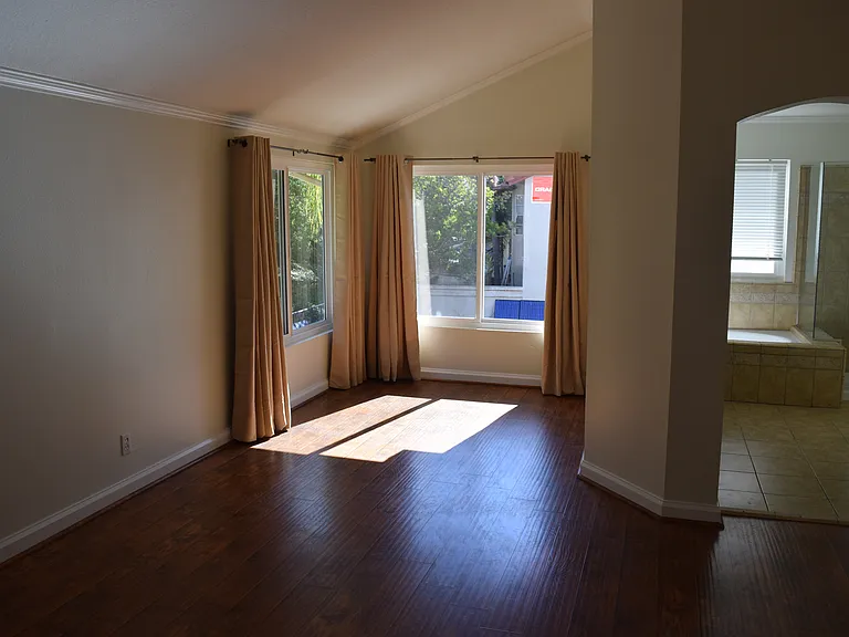 24811 Cutter — Photo 11